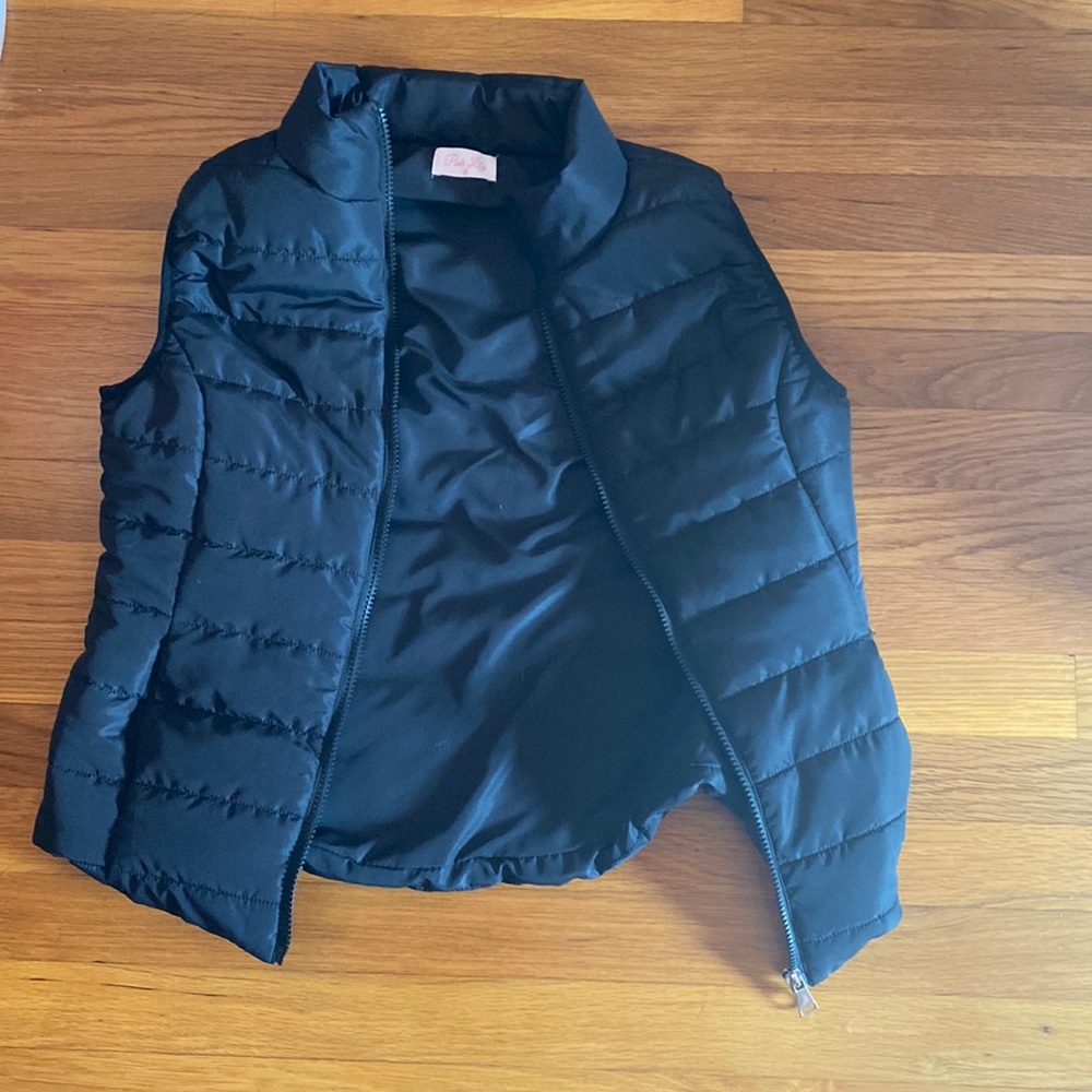 Pink Lily Black Puffer Vest size medium
